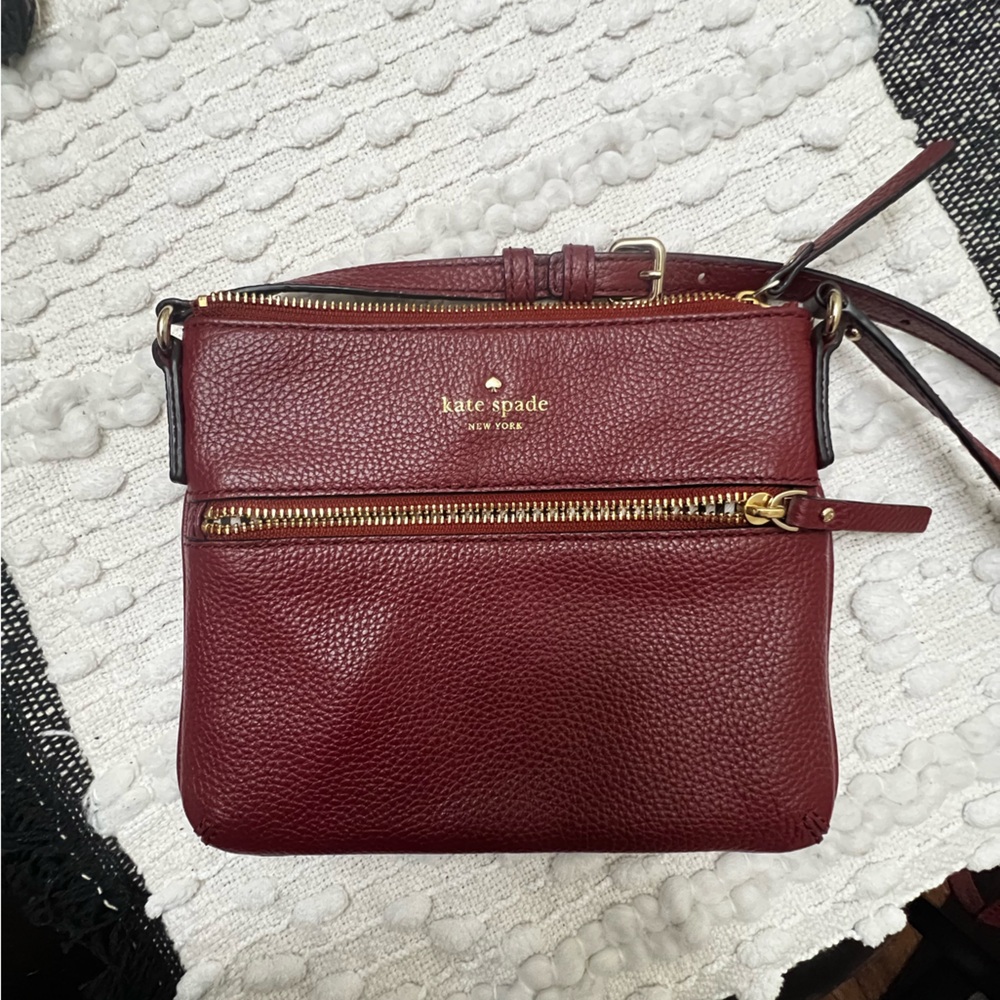 Kate Spade New York Cobble Hill GABRIELE Leather Crossbody Bag MERLOT